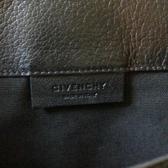 Authentic Givenchy Envelope Clutch - Picture 2 of 9